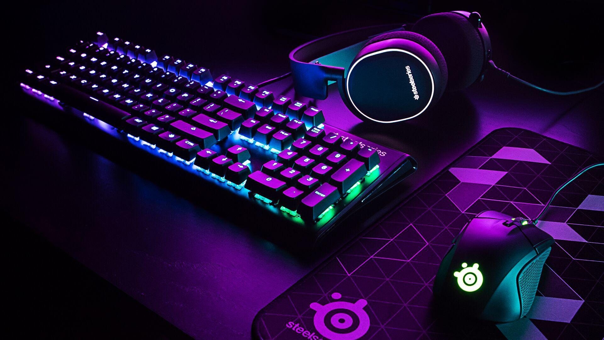 8659116-mechanical-keyboard-wallpaper